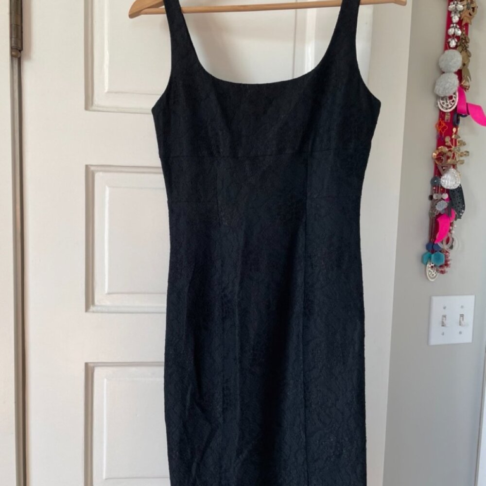 Size 6 Diane von Furstenberg black lace cocktail dress